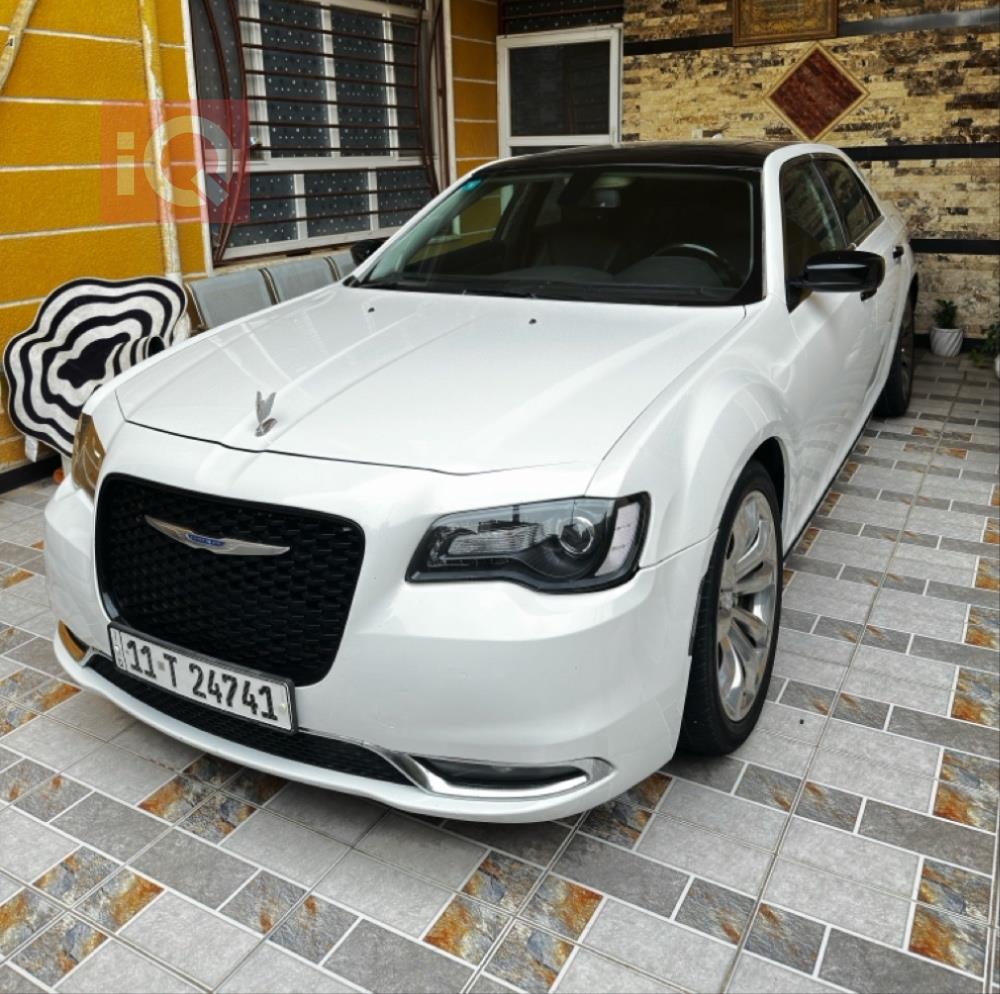 كرايسلر 300